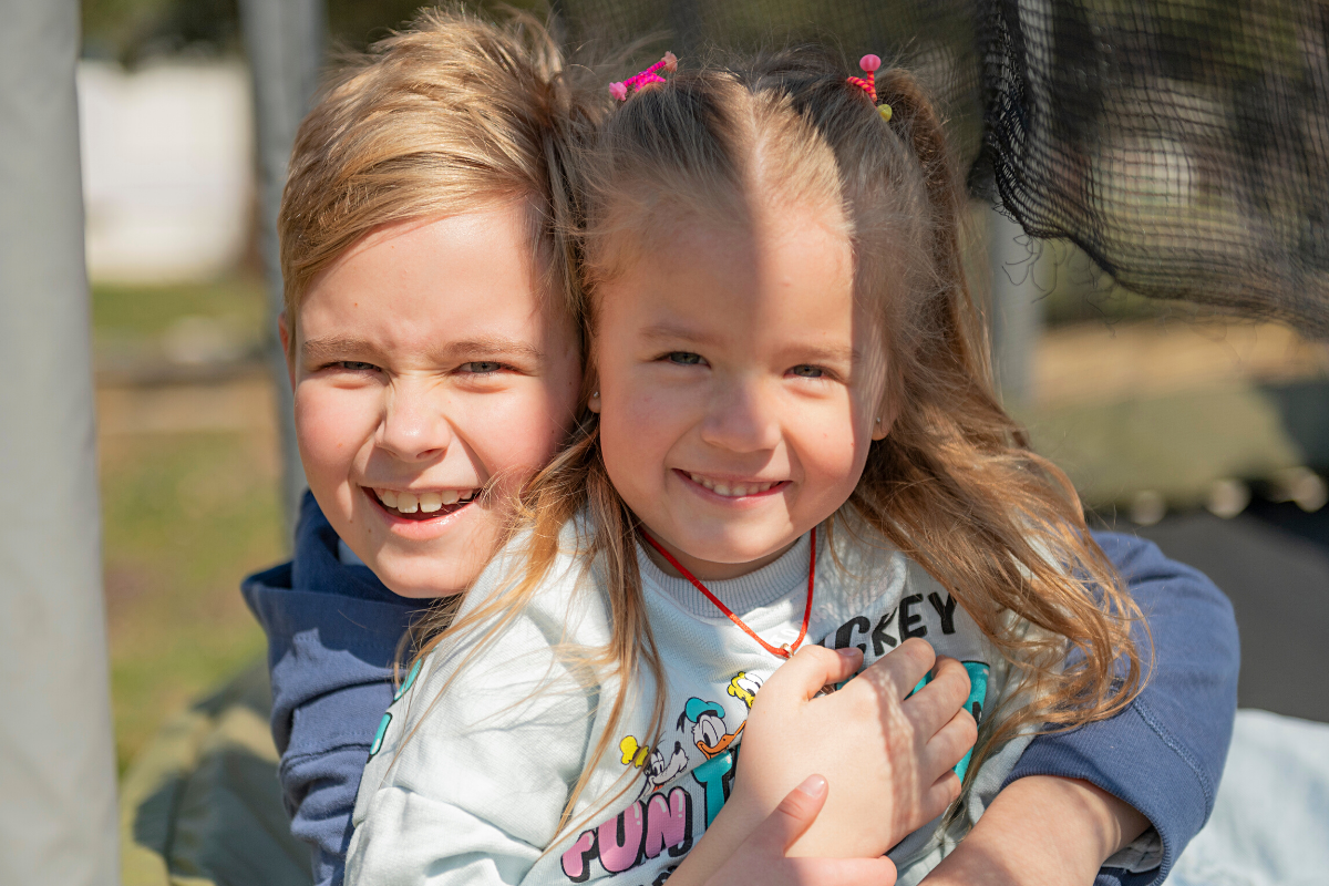 Siblings from Europe ahead of Siblings Day