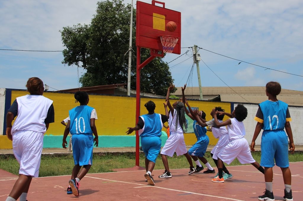 Empowering girls in Liberia through basketball - SOS Children's